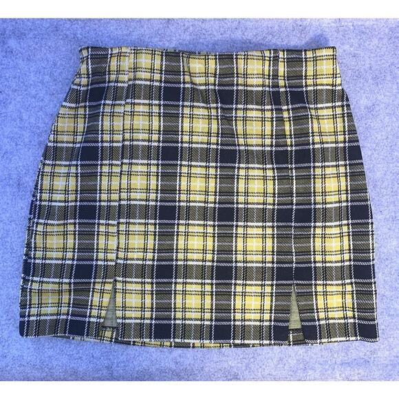 Divided Yellow Plaid Skirt By H&M, Size Small, Mini Skirt With Elastic Waist - Picture 3 of 9